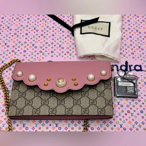 Gucci Supreme Limited Edition WOC Pearly Flap - Picture 11 of 12